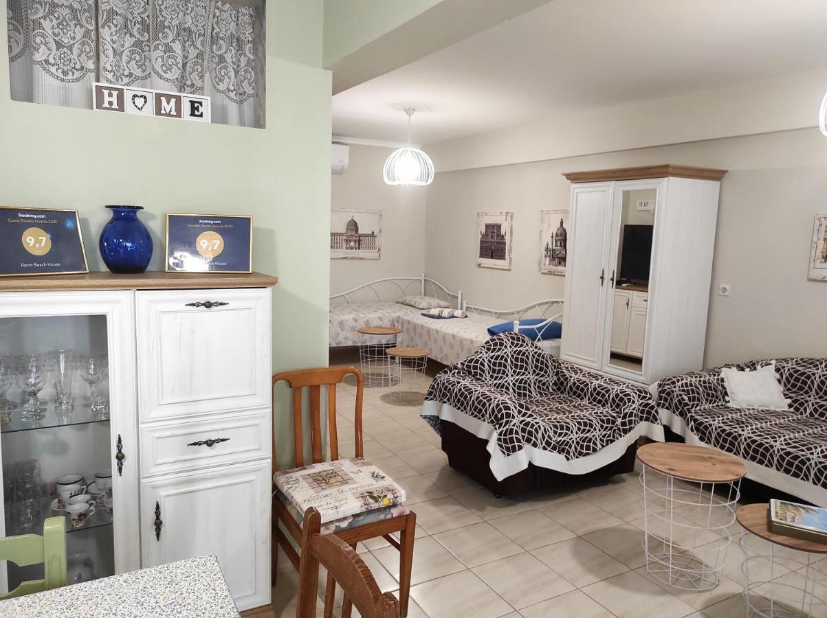 Retro Beach House Néa Péramos Eksteriør billede